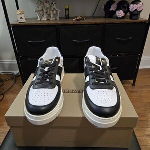 GREATS St. James Low Lace Up Sneakers